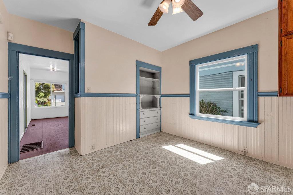 Berkeley, California 94703, United States, 3 Bedrooms Bedrooms, ,2 BathroomsBathrooms,Residential,Pending,107817