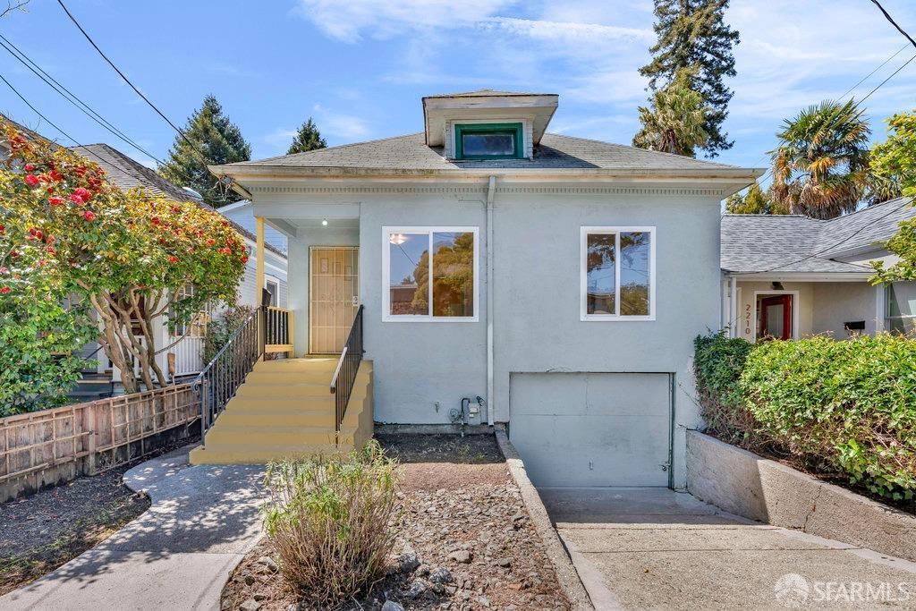 Berkeley, California 94703, United States, 3 Bedrooms Bedrooms, ,2 BathroomsBathrooms,Residential,Pending,107817