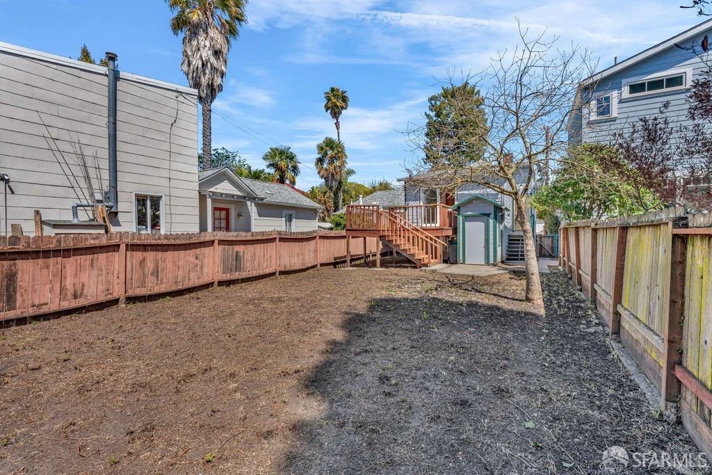 Berkeley, California 94703, United States, 3 Bedrooms Bedrooms, ,2 BathroomsBathrooms,Residential,Pending,107817