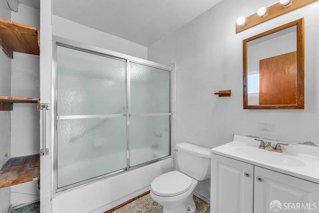 Berkeley, California 94703, United States, 3 Bedrooms Bedrooms, ,2 BathroomsBathrooms,Residential,Pending,107817