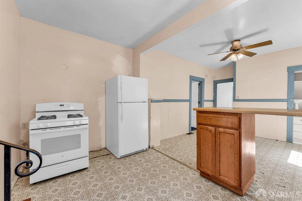 Berkeley, California 94703, United States, 3 Bedrooms Bedrooms, ,2 BathroomsBathrooms,Residential,Pending,107817