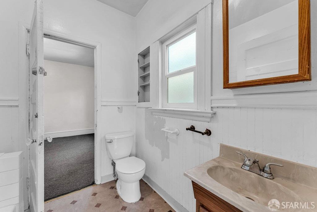 Berkeley, California 94703, United States, 3 Bedrooms Bedrooms, ,2 BathroomsBathrooms,Residential,Pending,107817