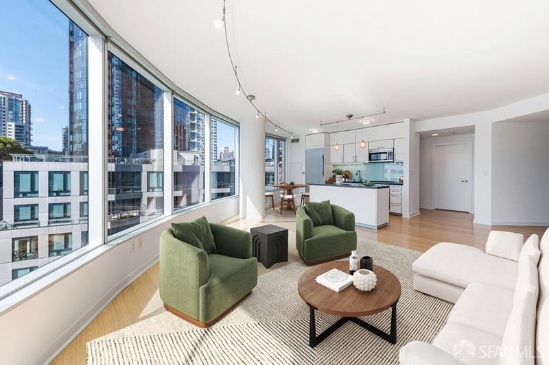 301 Main Street 10F