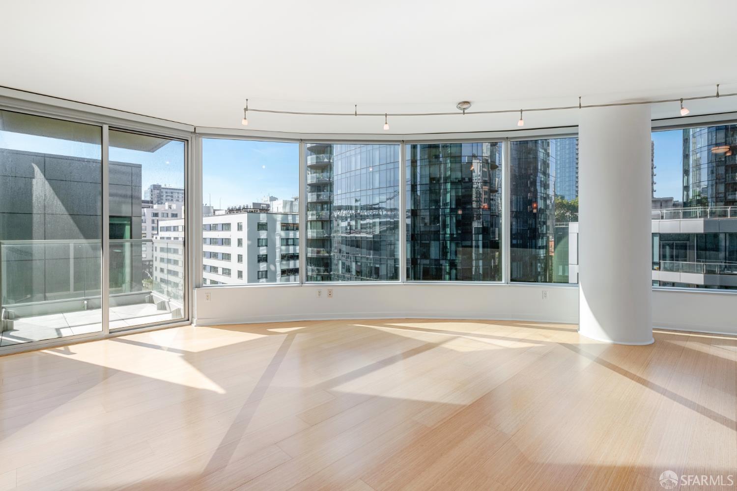 301 Main Street 10F