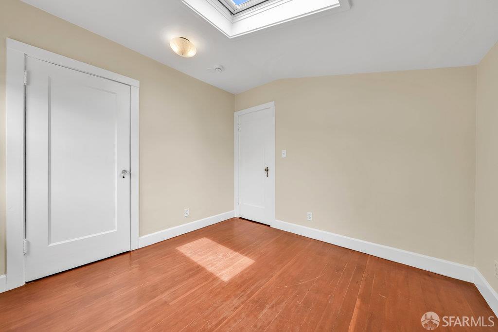 Oakland, California 94610, United States, 3 Bedrooms Bedrooms, ,2 BathroomsBathrooms,Residential,Contingent,154950