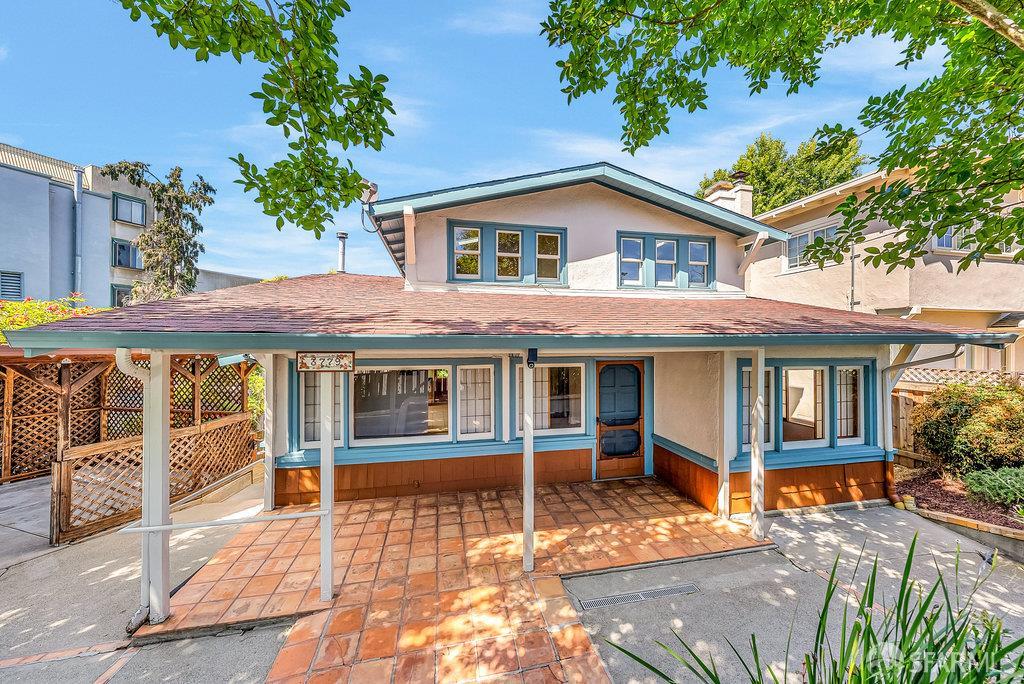 Oakland, California 94610, United States, 3 Bedrooms Bedrooms, ,2 BathroomsBathrooms,Residential,Contingent,154950