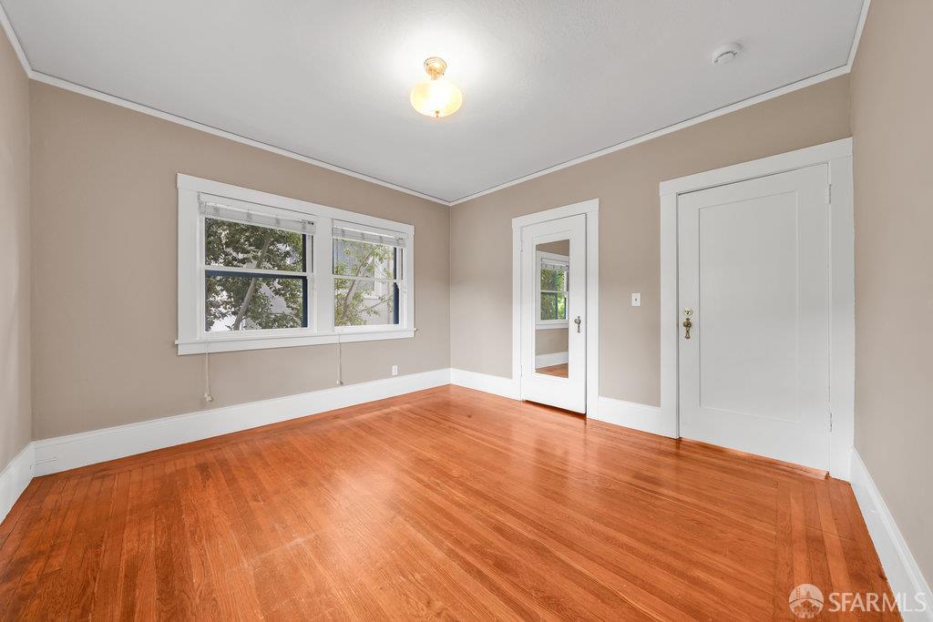 Oakland, California 94610, United States, 3 Bedrooms Bedrooms, ,2 BathroomsBathrooms,Residential,Contingent,154950