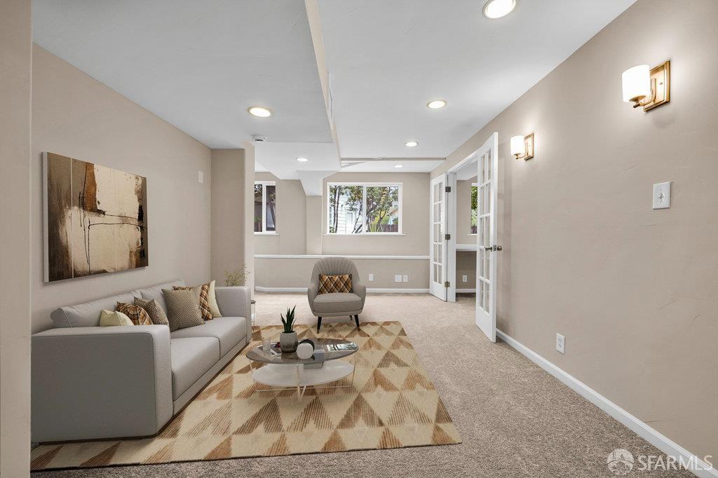 Oakland, California 94610, United States, 3 Bedrooms Bedrooms, ,2 BathroomsBathrooms,Residential,Contingent,154950