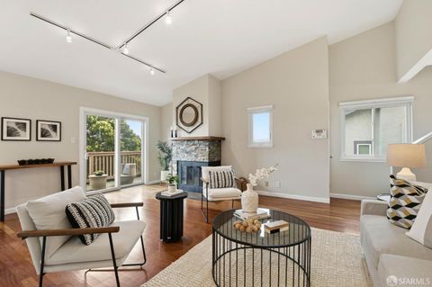 35 Whitecliff Way San Francisco CA 94124