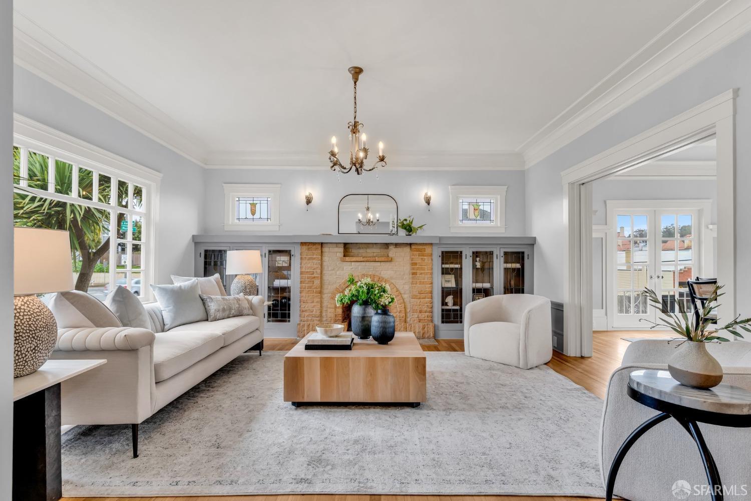 San Francisco, California 94127, United States, 4 Bedrooms Bedrooms, ,4 BathroomsBathrooms,Residential,Pending,111042