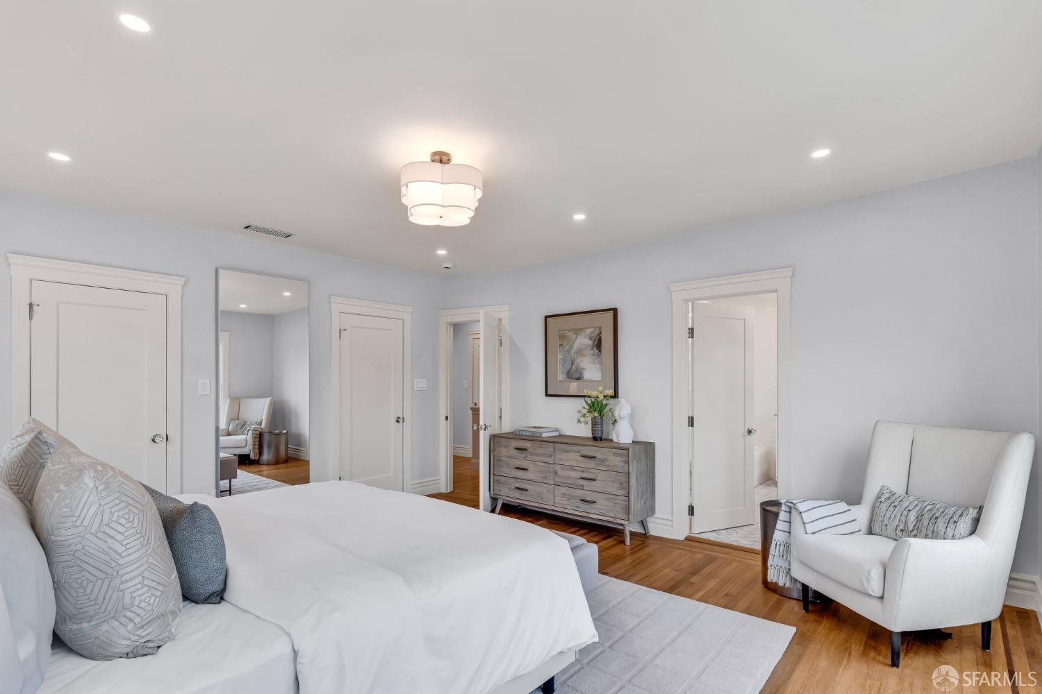 San Francisco, California 94127, United States, 4 Bedrooms Bedrooms, ,4 BathroomsBathrooms,Residential,Pending,111042