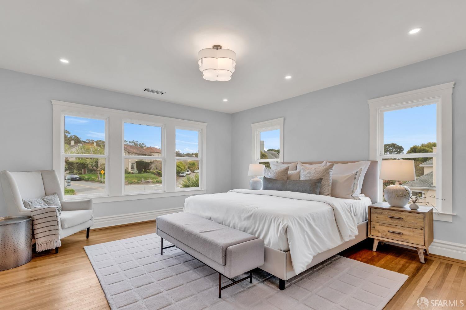 San Francisco, California 94127, United States, 4 Bedrooms Bedrooms, ,4 BathroomsBathrooms,Residential,Pending,111042