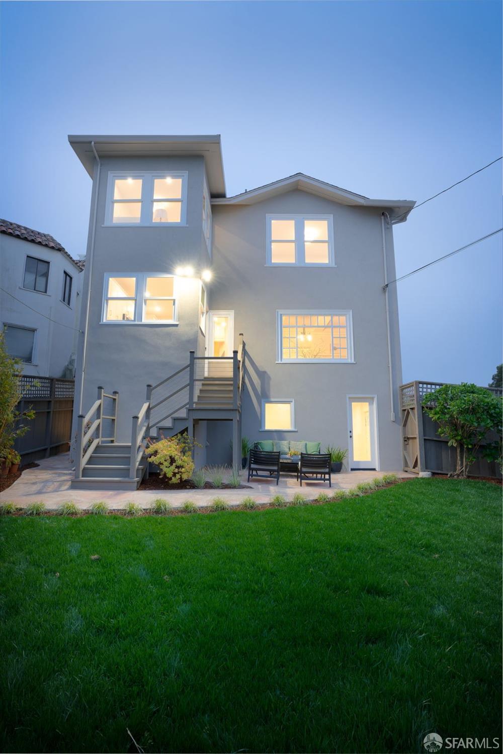 San Francisco, California 94127, United States, 4 Bedrooms Bedrooms, ,4 BathroomsBathrooms,Residential,Pending,111042