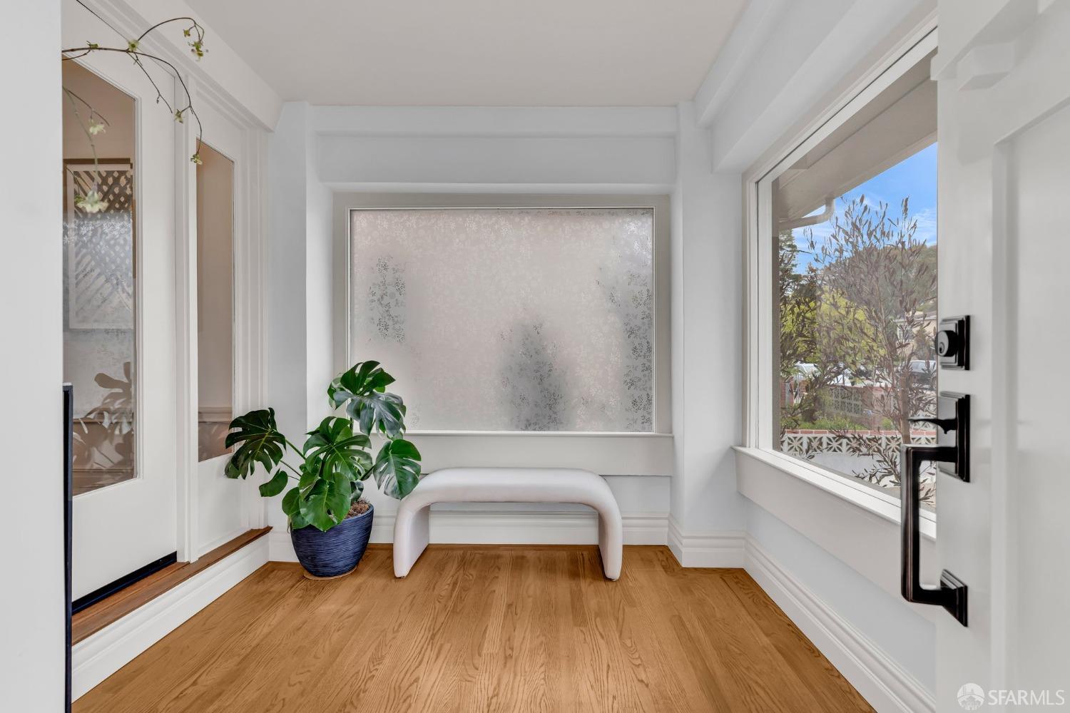 San Francisco, California 94127, United States, 4 Bedrooms Bedrooms, ,4 BathroomsBathrooms,Residential,Pending,111042