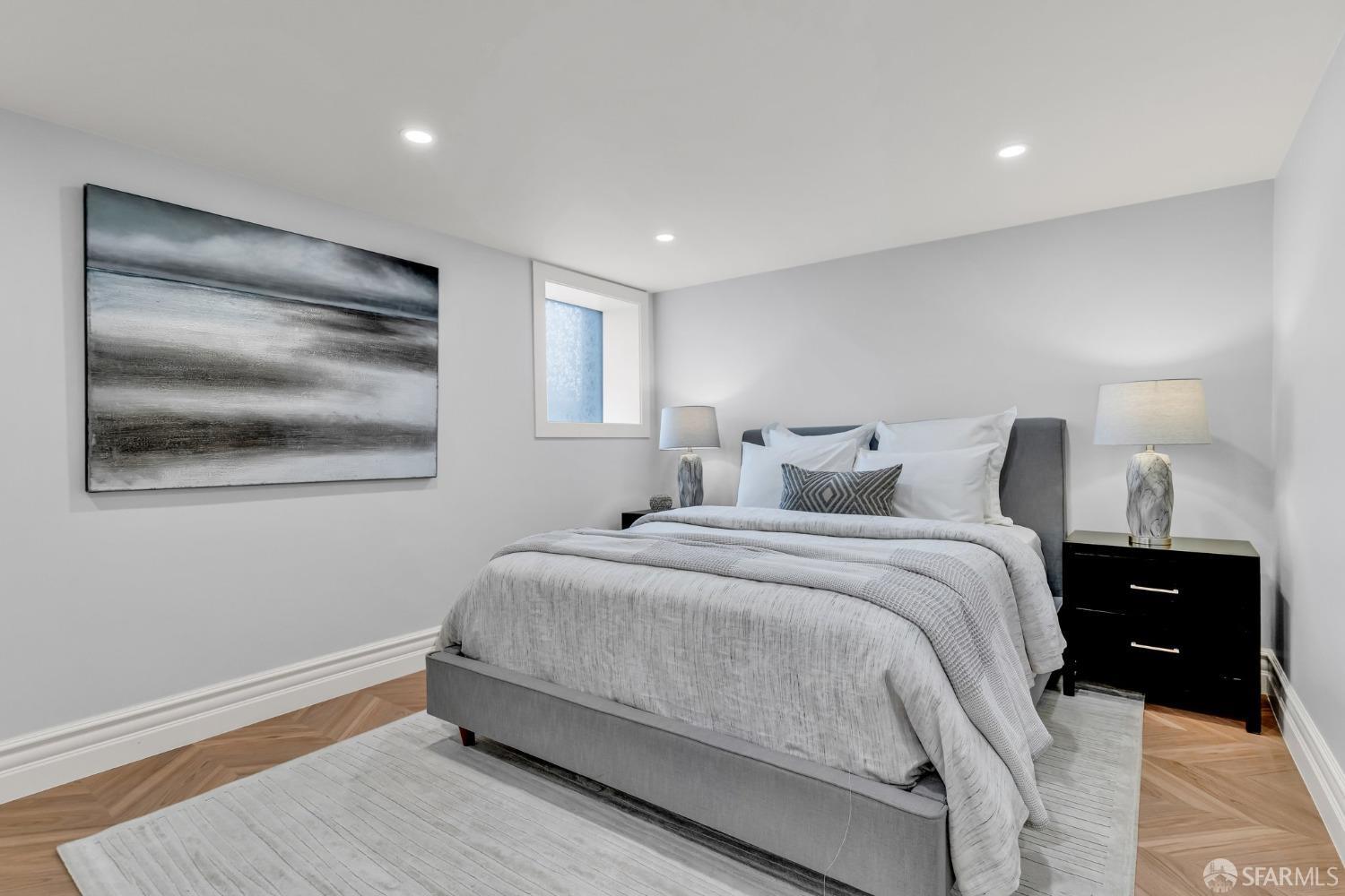 San Francisco, California 94127, United States, 4 Bedrooms Bedrooms, ,4 BathroomsBathrooms,Residential,Pending,111042