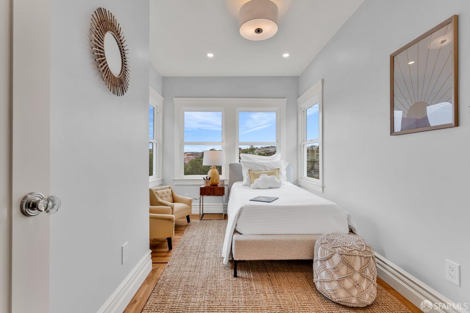 San Francisco, California 94127, United States, 4 Bedrooms Bedrooms, ,4 BathroomsBathrooms,Residential,Pending,111042