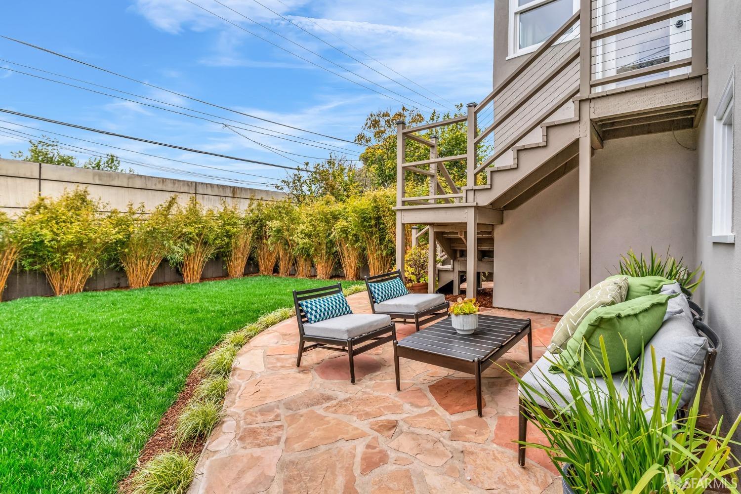 San Francisco, California 94127, United States, 4 Bedrooms Bedrooms, ,4 BathroomsBathrooms,Residential,Pending,111042