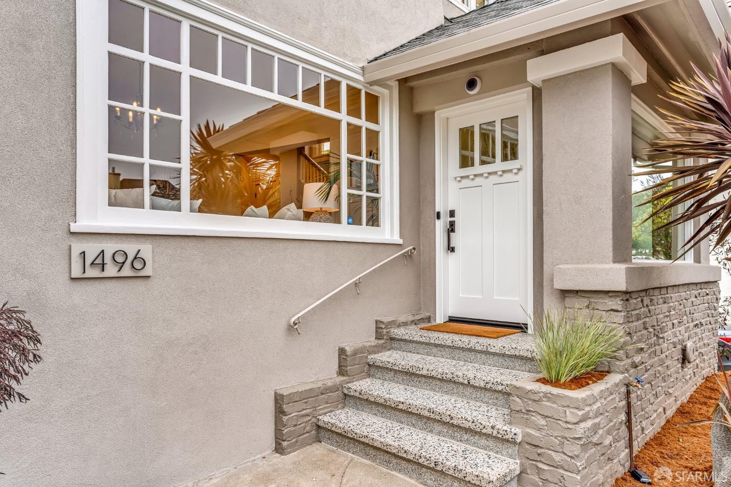 San Francisco, California 94127, United States, 4 Bedrooms Bedrooms, ,4 BathroomsBathrooms,Residential,Pending,111042