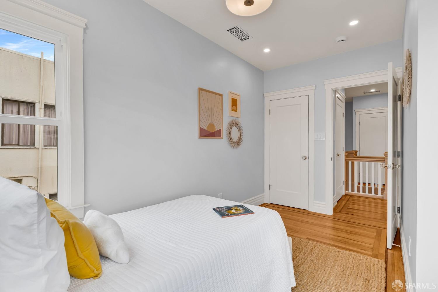 San Francisco, California 94127, United States, 4 Bedrooms Bedrooms, ,4 BathroomsBathrooms,Residential,Pending,111042