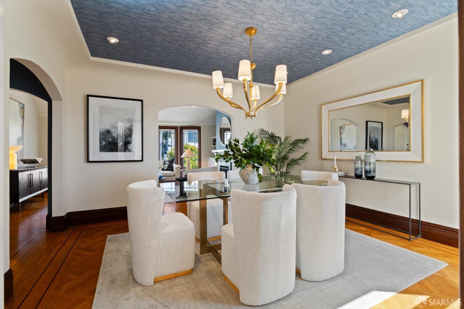 San Francisco, California 94116, United States, 3 Bedrooms Bedrooms, ,2 BathroomsBathrooms,Residential,Pending,216094