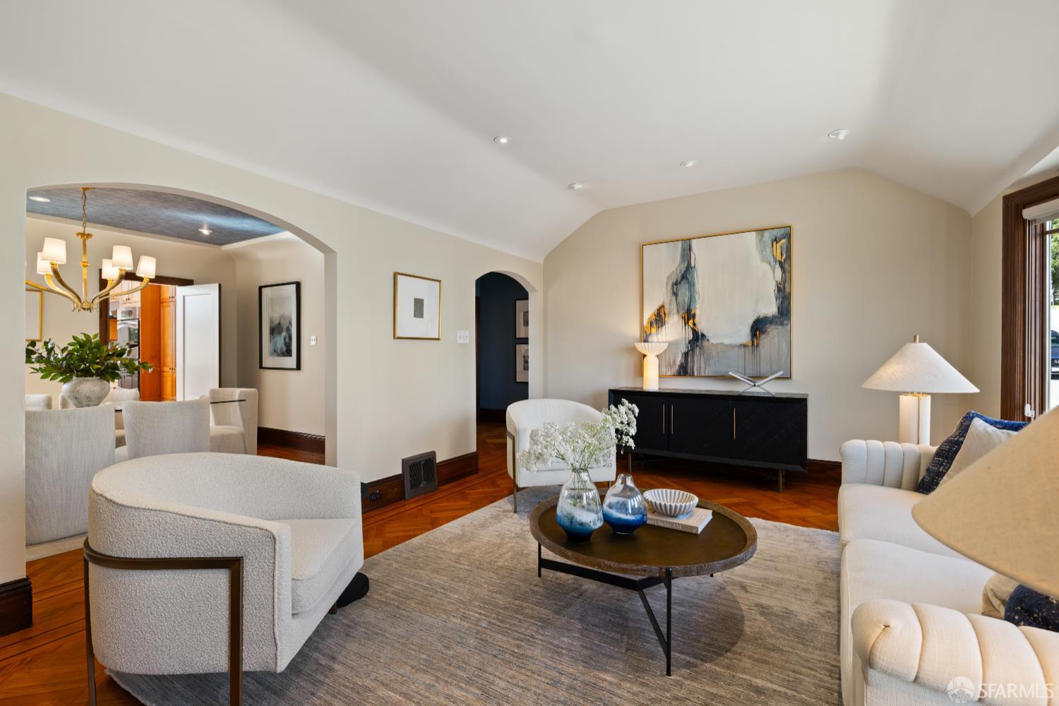 San Francisco, California 94116, United States, 3 Bedrooms Bedrooms, ,2 BathroomsBathrooms,Residential,Pending,216094