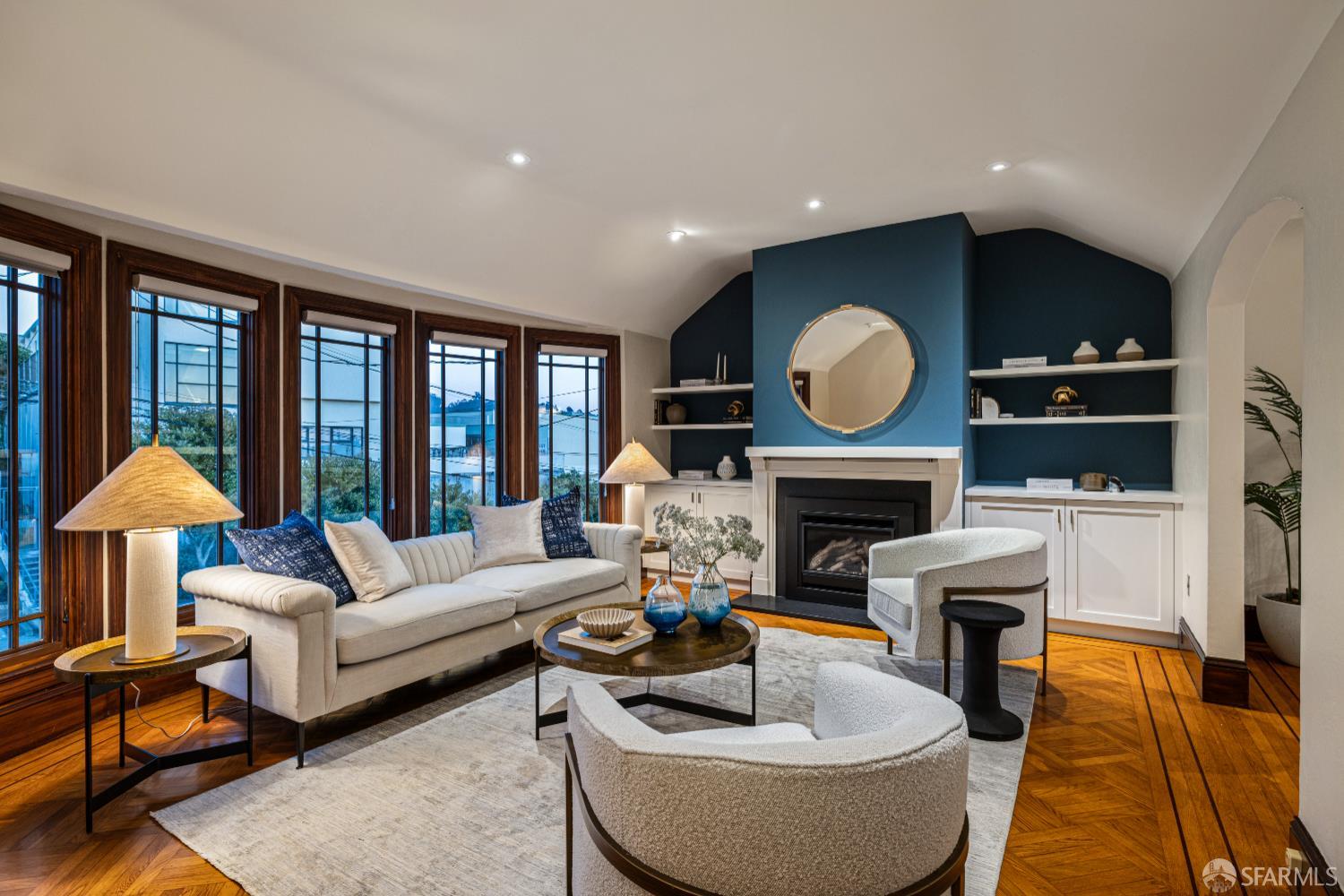 San Francisco, California 94116, United States, 3 Bedrooms Bedrooms, ,2 BathroomsBathrooms,Residential,Pending,216094