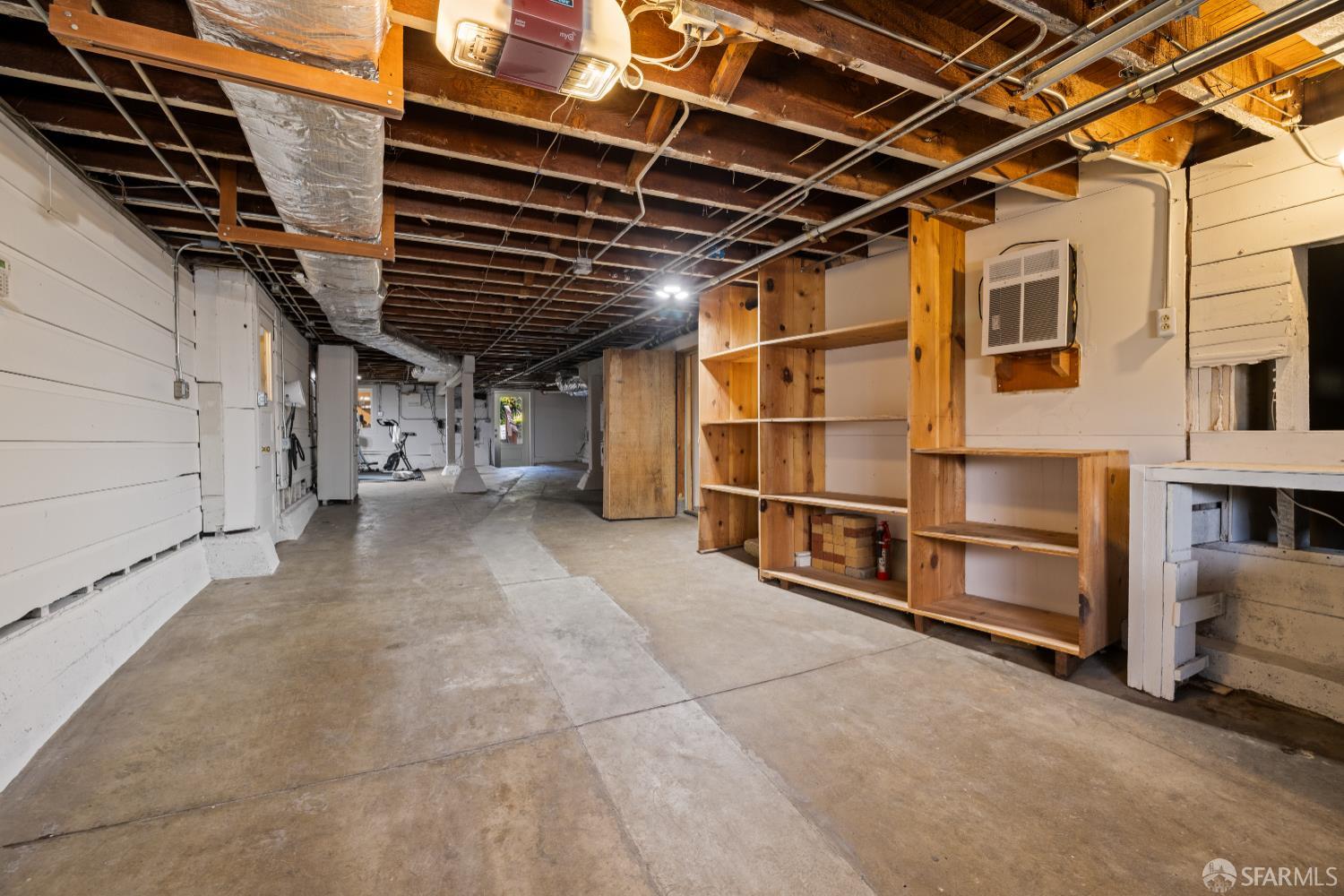 San Francisco, California 94116, United States, 3 Bedrooms Bedrooms, ,2 BathroomsBathrooms,Residential,Pending,216094