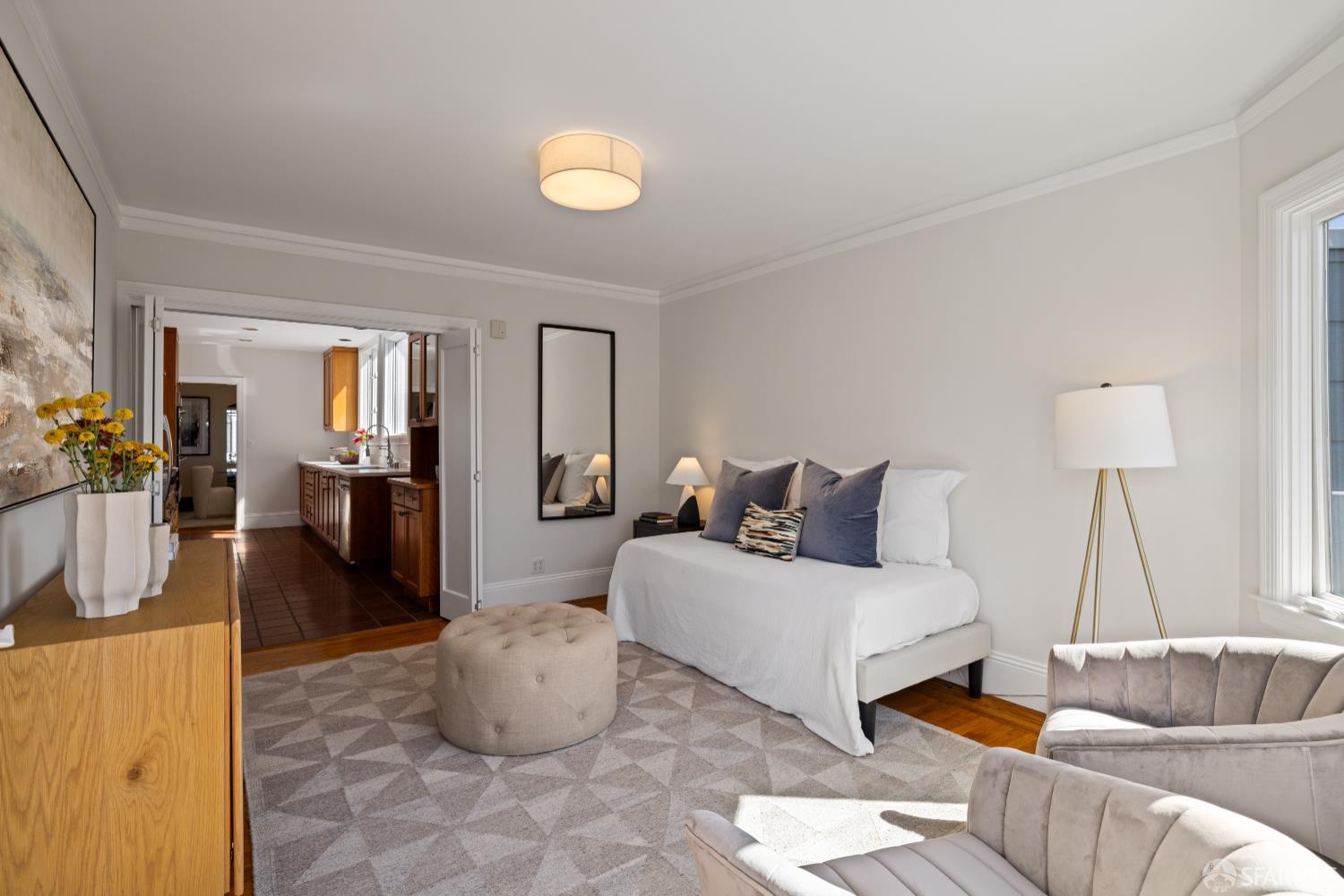 San Francisco, California 94116, United States, 3 Bedrooms Bedrooms, ,2 BathroomsBathrooms,Residential,Pending,216094