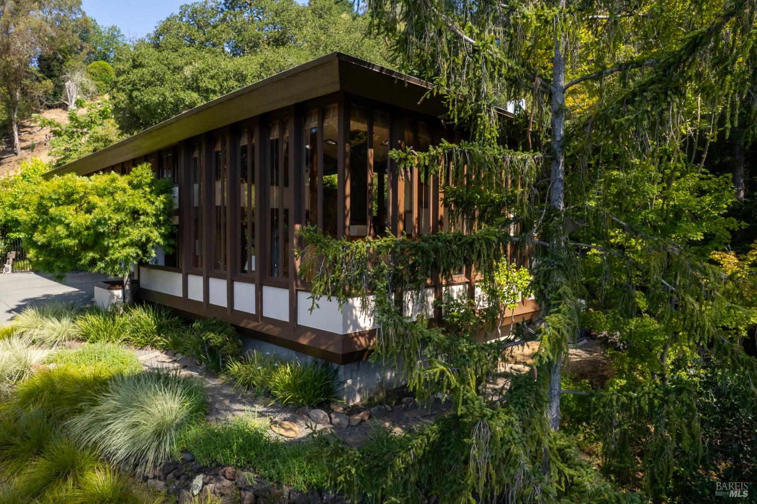 335 Highland Avenue