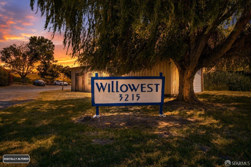 3215 W Willow Road