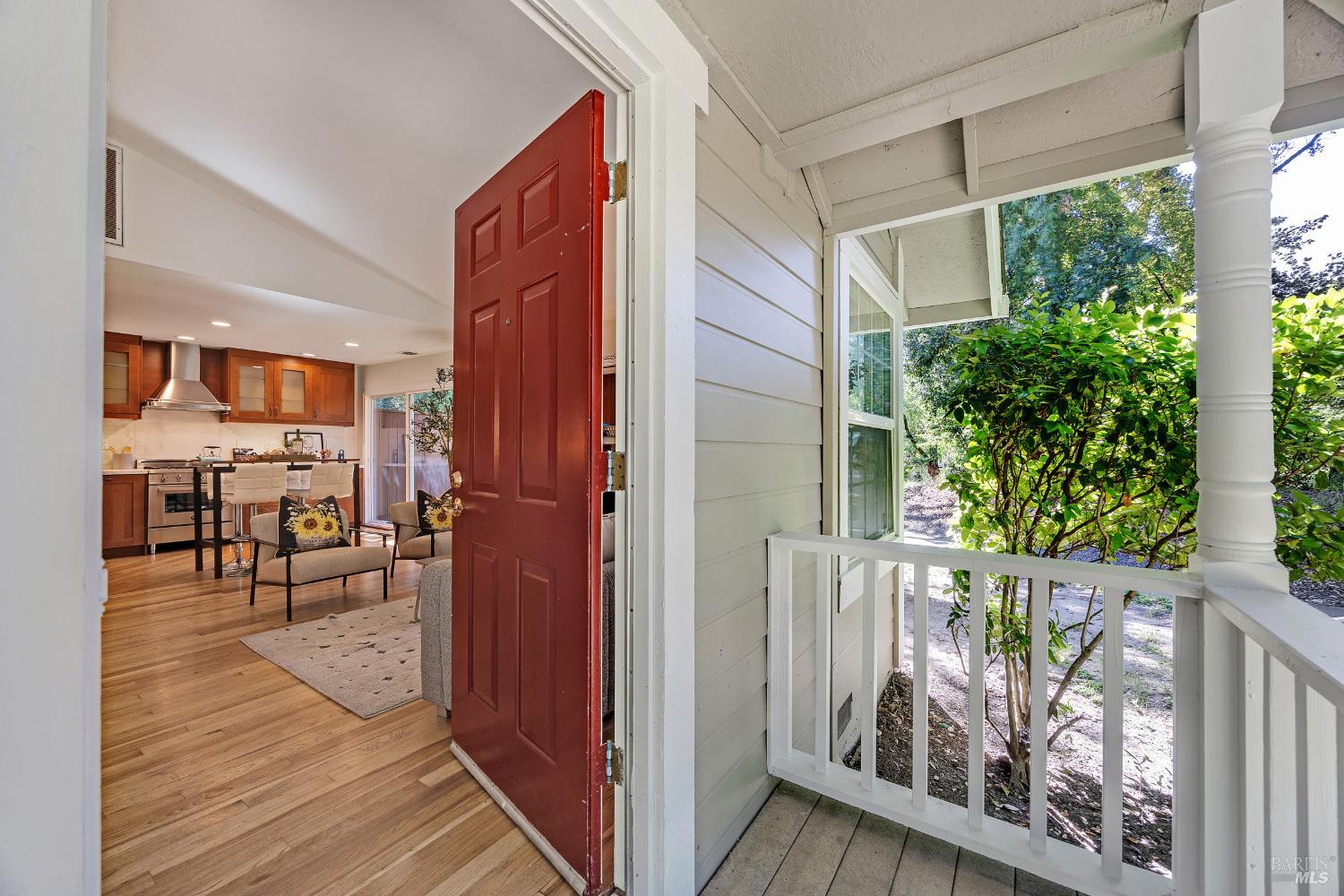 339 W Thomson Avenue