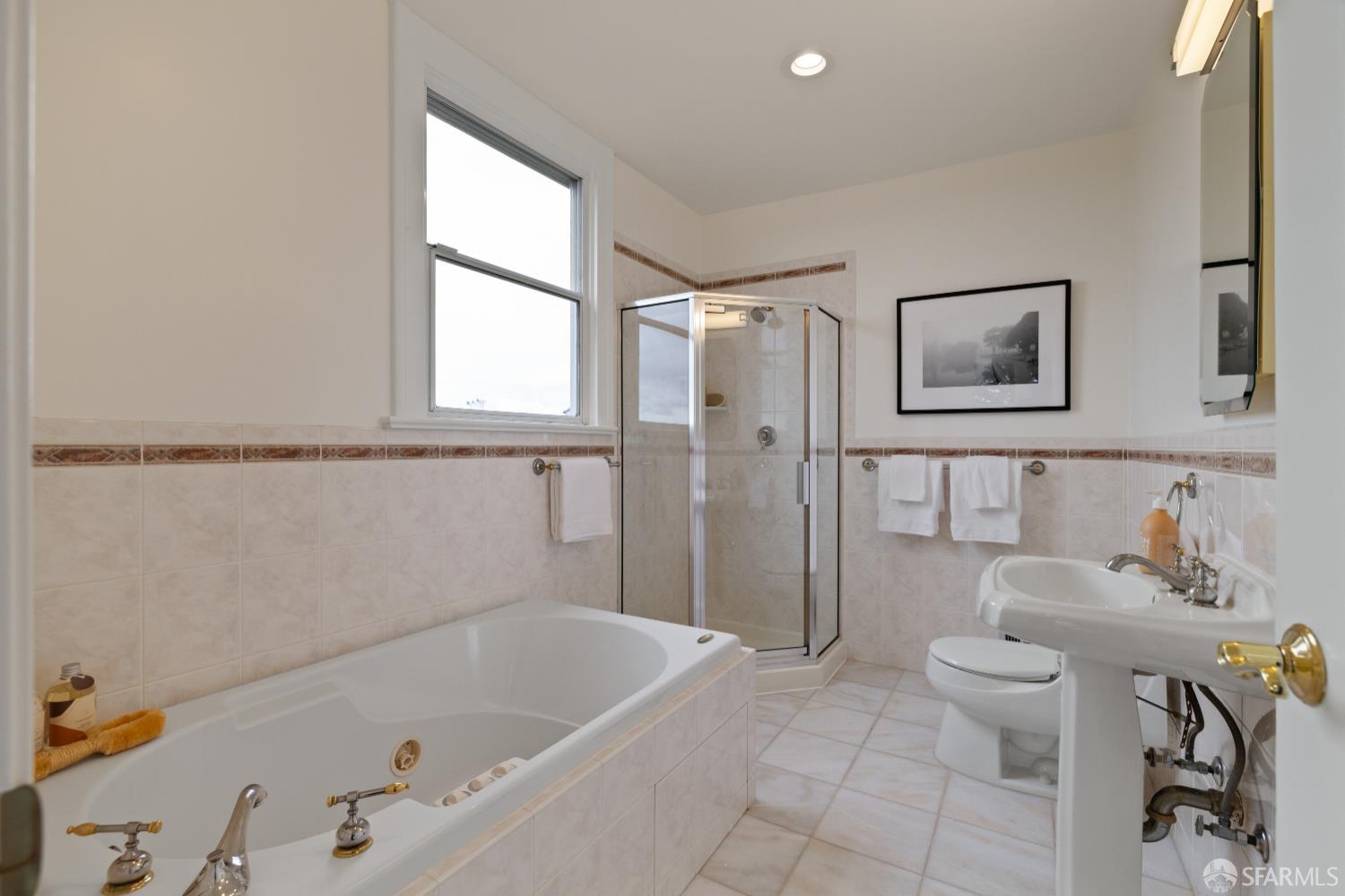 San Francisco, California 94127, United States, 4 Bedrooms Bedrooms, ,3 BathroomsBathrooms,Residential,Active,228637