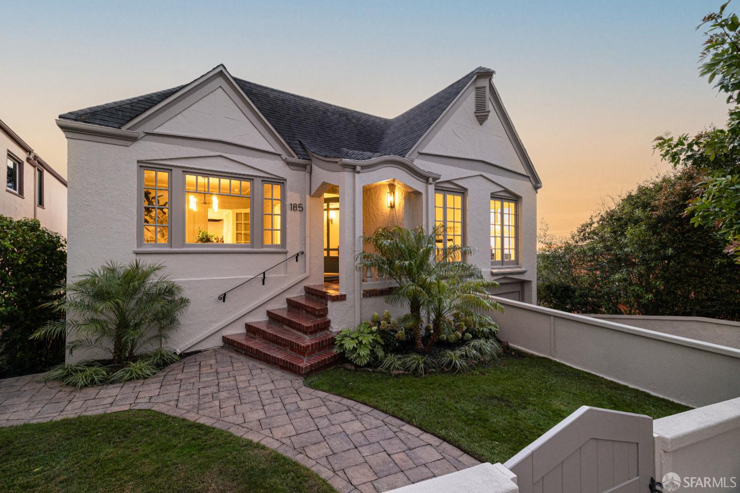 San Francisco, California 94127, United States, 4 Bedrooms Bedrooms, ,3 BathroomsBathrooms,Residential,Active,228637