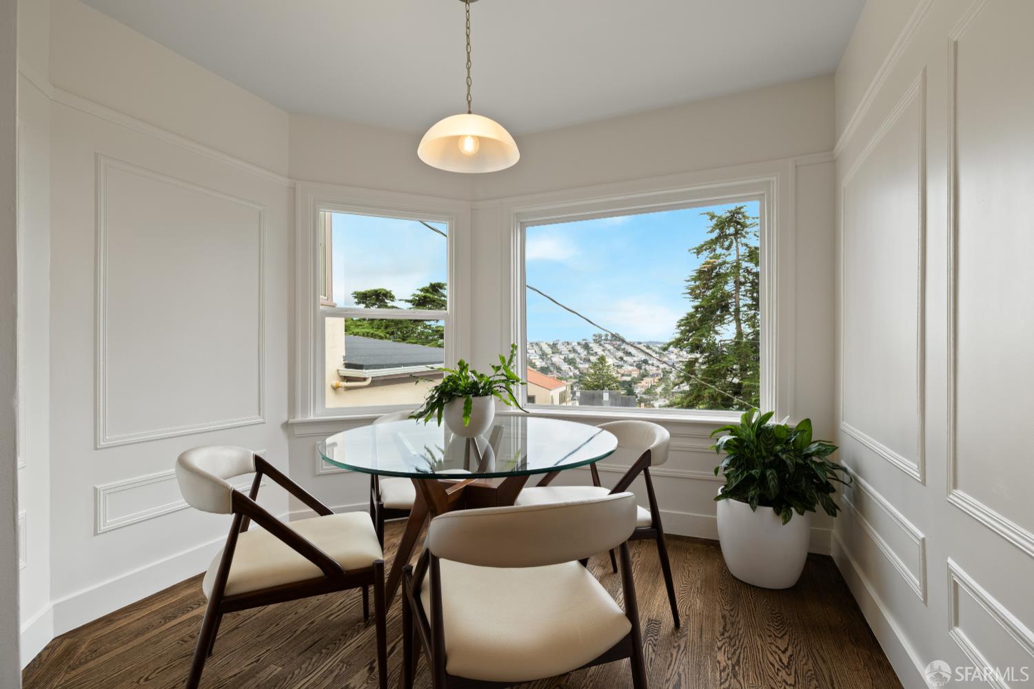 San Francisco, California 94127, United States, 4 Bedrooms Bedrooms, ,3 BathroomsBathrooms,Residential,Active,228637