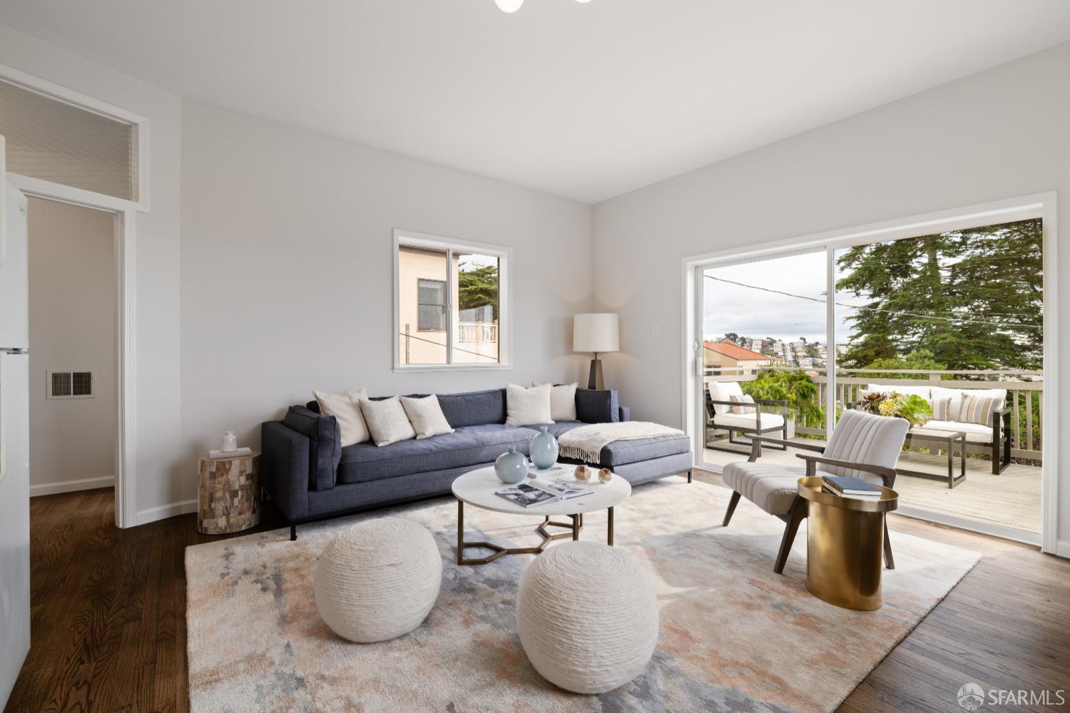 San Francisco, California 94127, United States, 4 Bedrooms Bedrooms, ,3 BathroomsBathrooms,Residential,Active,228637