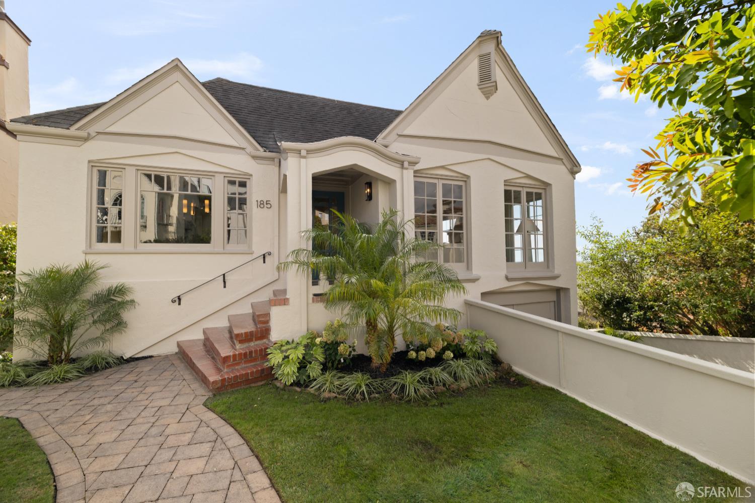 San Francisco, California 94127, United States, 4 Bedrooms Bedrooms, ,3 BathroomsBathrooms,Residential,Active,228637