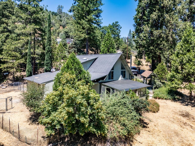 5552 Harris Cutoff Rd.