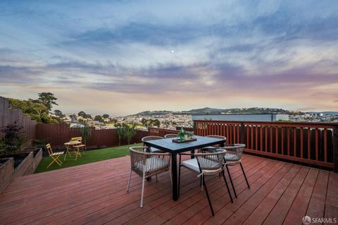 454 Orizaba Avenue, San Francisco, CA 94132 - #: 425039172