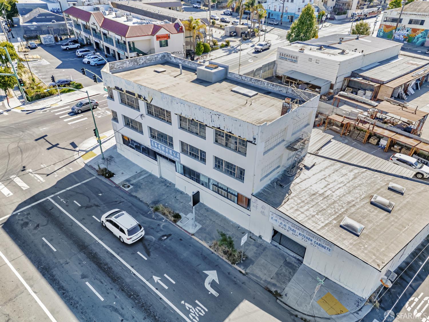 1401 International Boulevard