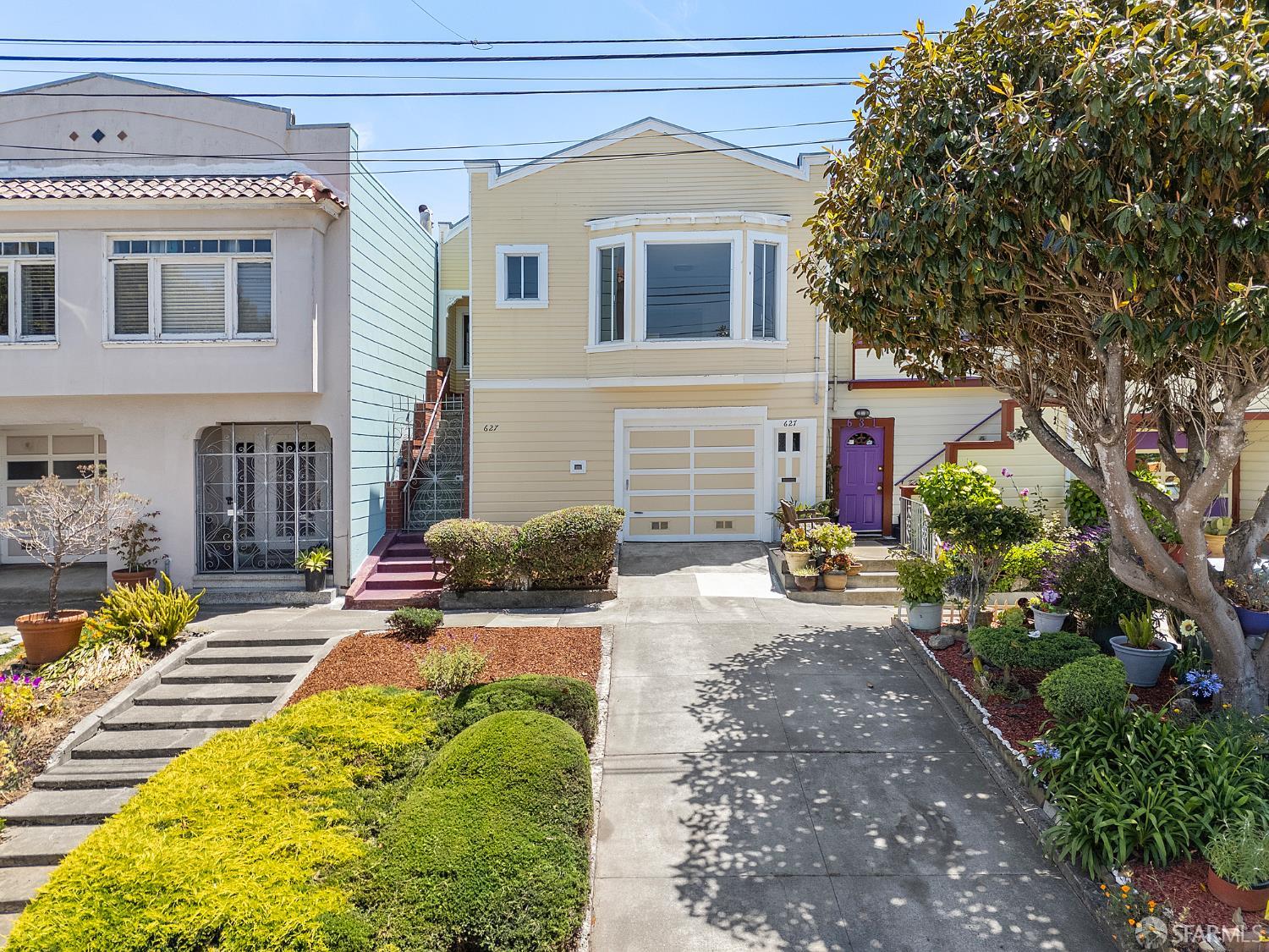 627 London Street