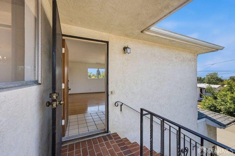 3210 Kansas Street