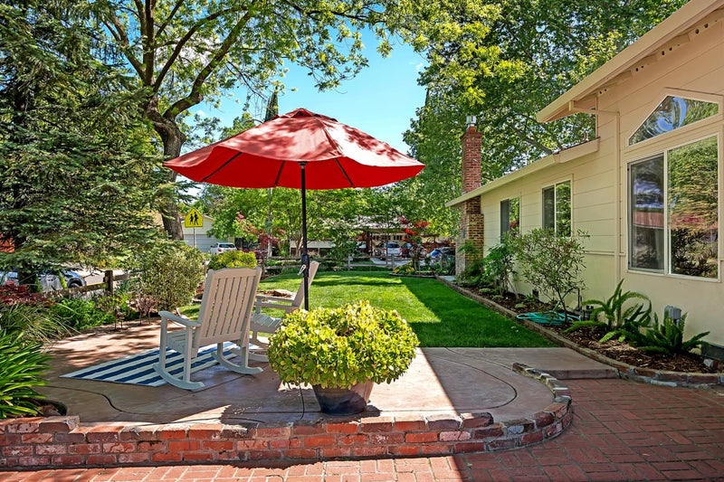 845 Linden Lane