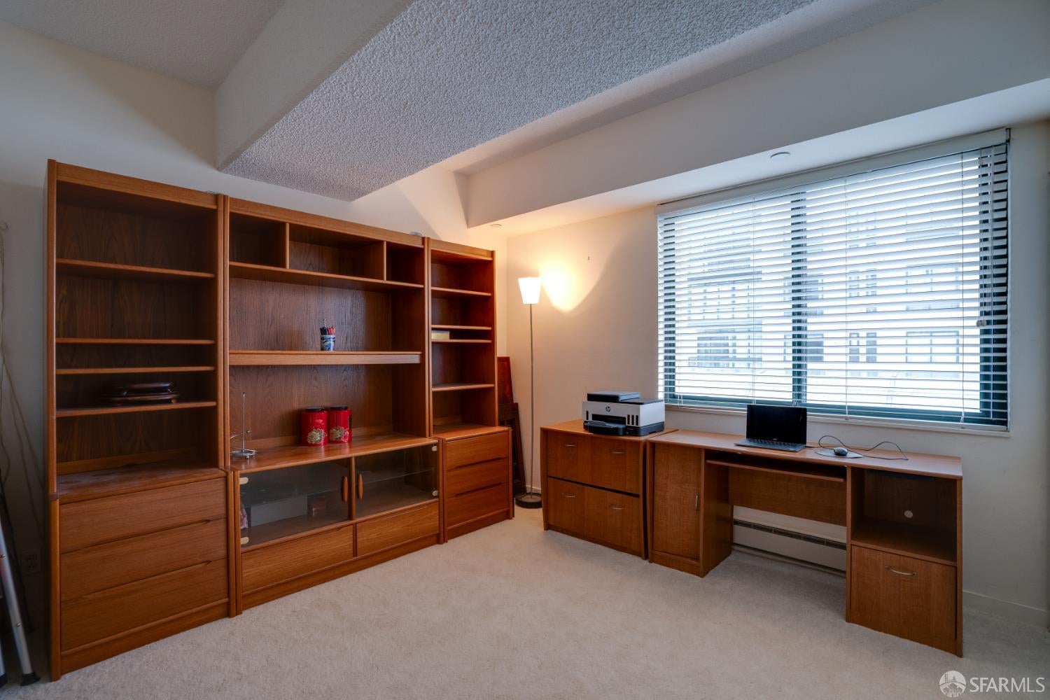 1 Daniel Burnham Court 412