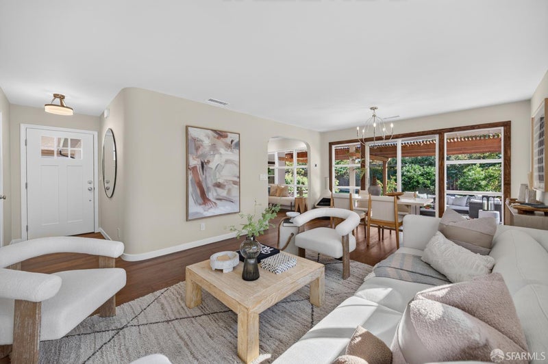 3815 Santa Clara Way