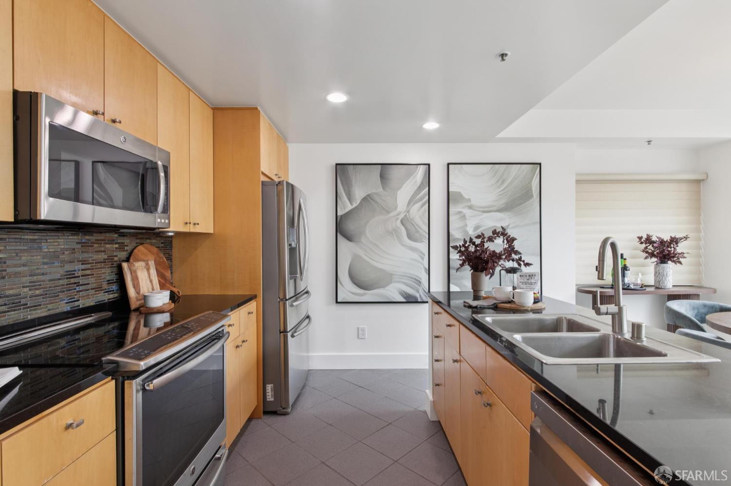 1388 Gough Street 407