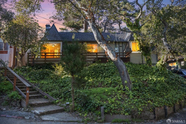 5630 MORAGA AVE, PIEDMONT, CA 94611 - Image aa0a0a16435df40bb8ed1b8461ef7a77/2218458554