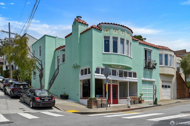 3121-3125 Castro Street