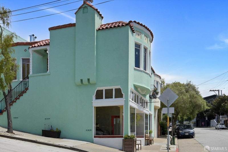 3121-3125 Castro Street