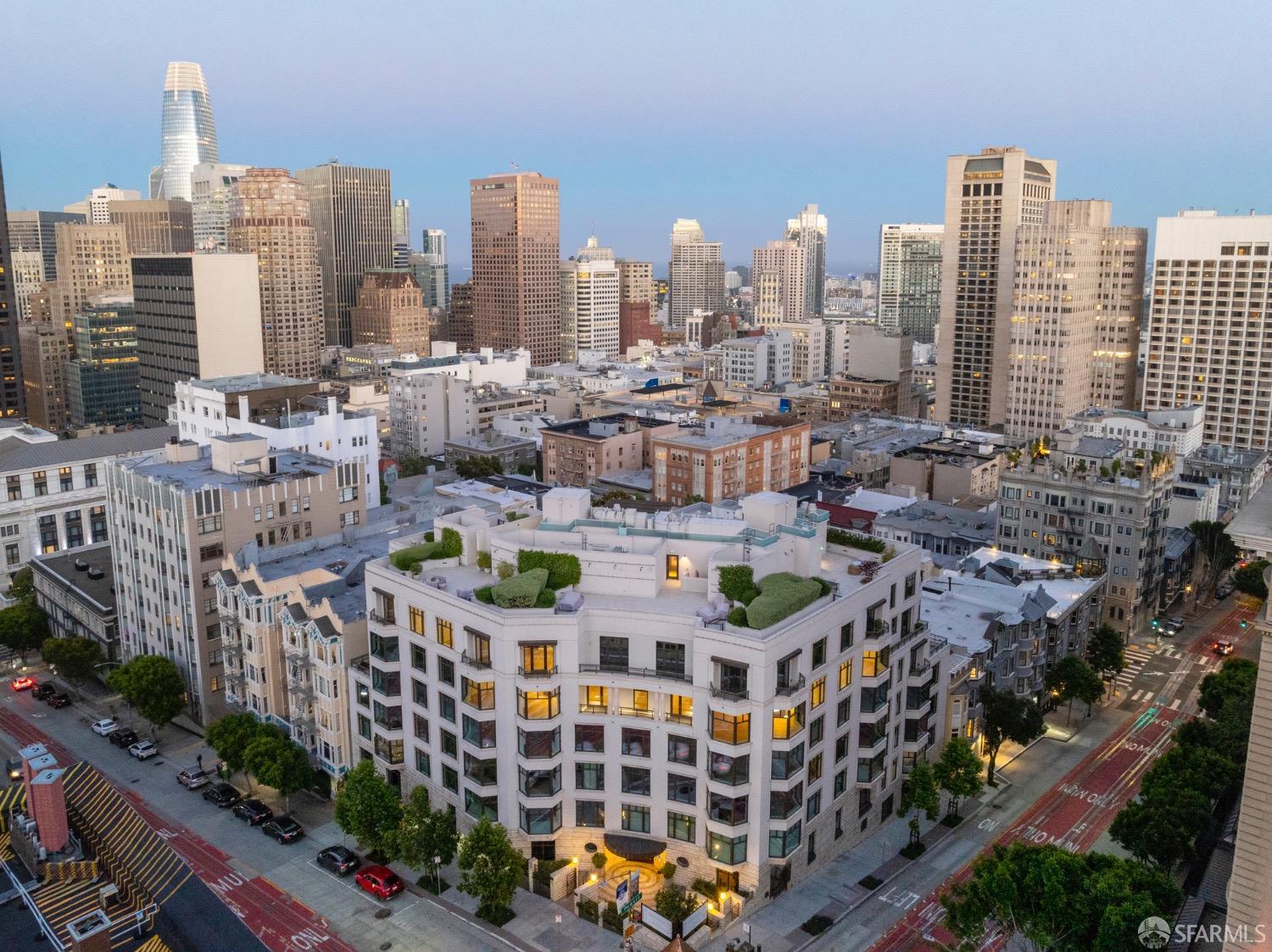 875 California Street 202