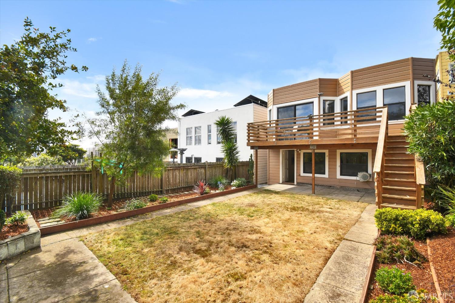 San Francisco, California 94116, United States, 4 Bedrooms Bedrooms, ,3 BathroomsBathrooms,Residential,Active,221103